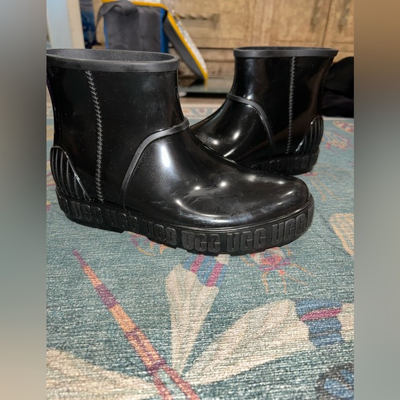 Ugg Drizlita Rubber Rain Boots - Picture 4 of 9